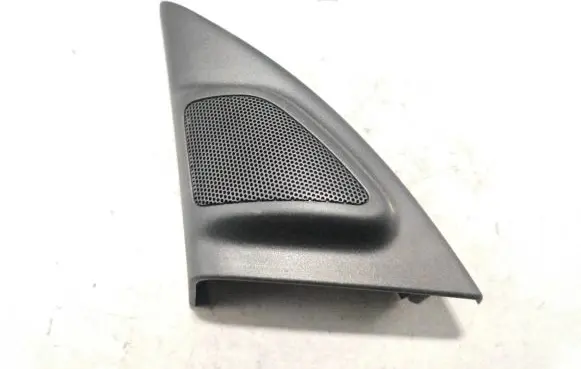 Volvo XC70 Plastic wing mirror trim cover 30781067