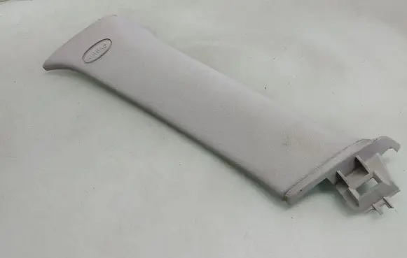 Citroen C5 (C) pillar trim 9640007177