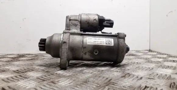 Volkswagen Golf VII Starter motor 02M911024S