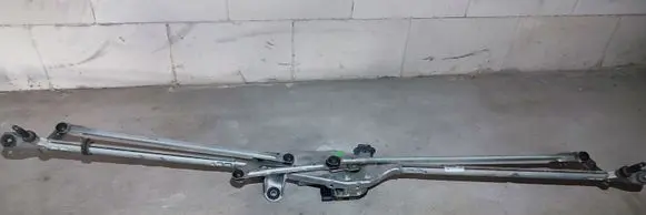 Chevrolet Volt I Front wiper linkage and motor 22829372 3397021574
