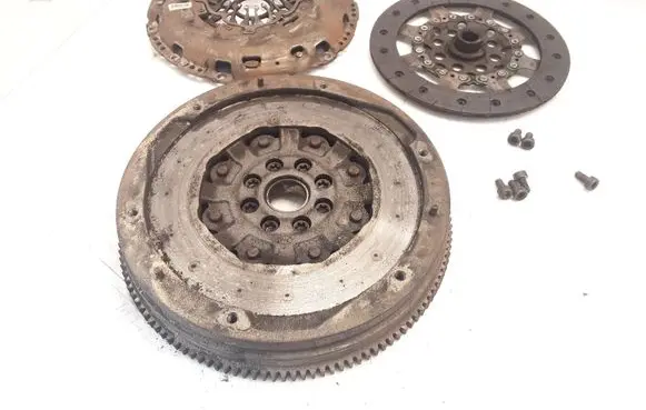 Nissan Qashqai Clutch set kit 8200421191