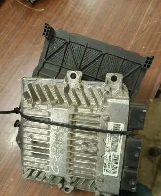 Engine ECU kit and lock set