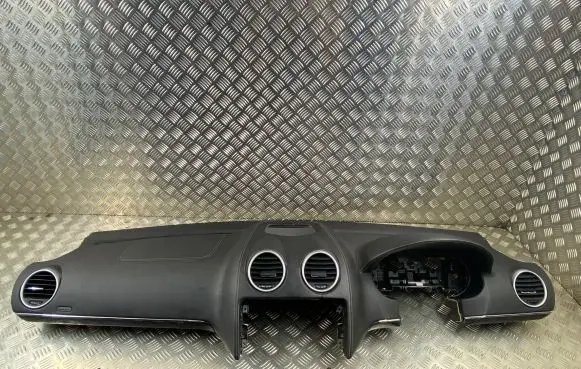Mercedes-Benz ML W164 Dashboard A1646802587
