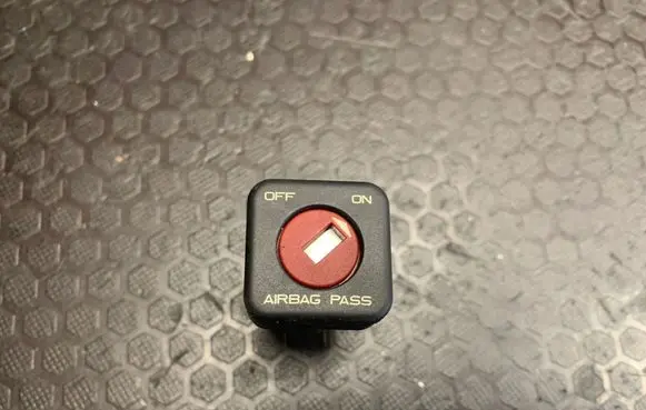 Peugeot 407 Passenger airbag on/off switch 96373205XT