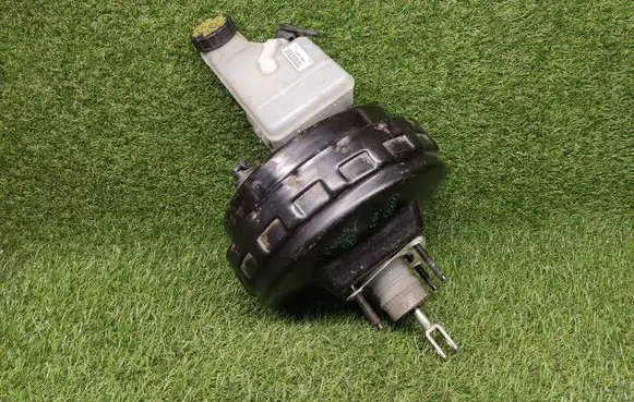 Ford Focus Brake booster EV612B195RB 5713134