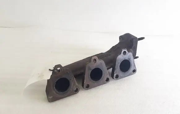 Audi Q7 4L Exhaust manifold 06E253033AA