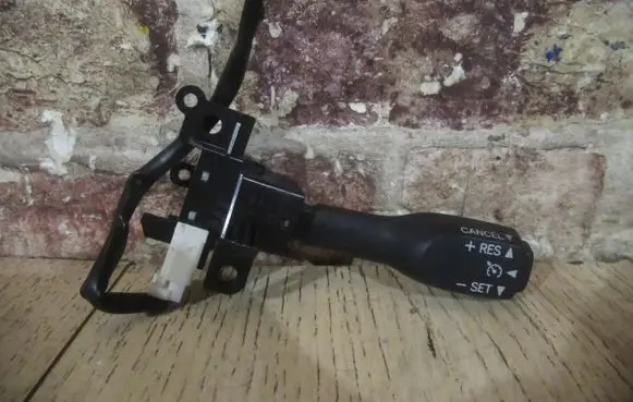 Toyota Prius (XW30) Other switches/knobs/shifts