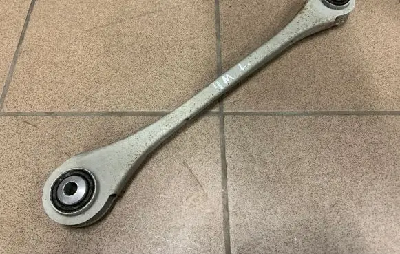 Audi Q7 4M Rear control arm 4M0501529N
