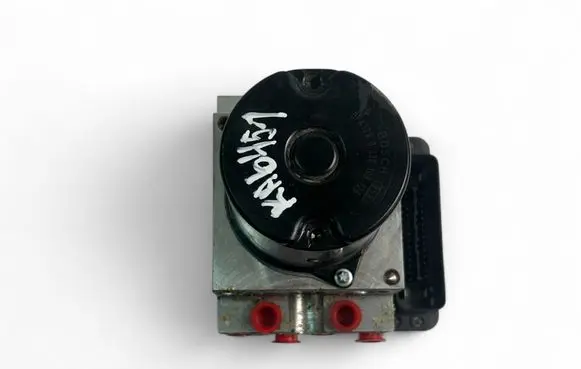 BMW 5 E60 E61 ABS Pump 6783360