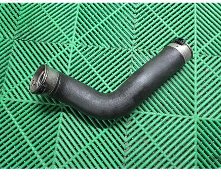BMW 5 F10 F11 Intercooler pipe mounting bracket 31410548099