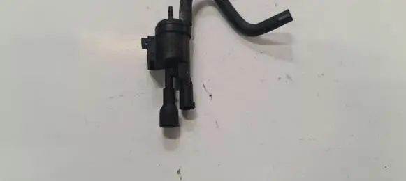 Mercedes-Benz C W205 Valve vacuum A0025407097