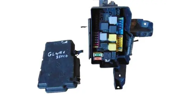 Mercedes-Benz GL X166 Fuse box set A1669980002