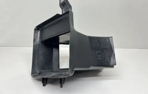 BMW 7 G11 G12 Intercooler air guide/duct channel 7475271