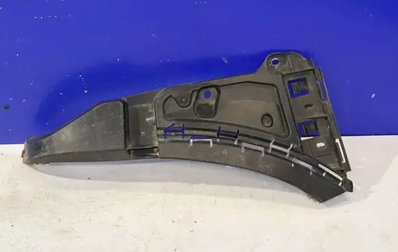 Volvo XC90 Front bumper mounting bracket 08620563 8620563