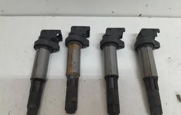 BMW X1 E84 High voltage ignition coil 0221504100 7594938