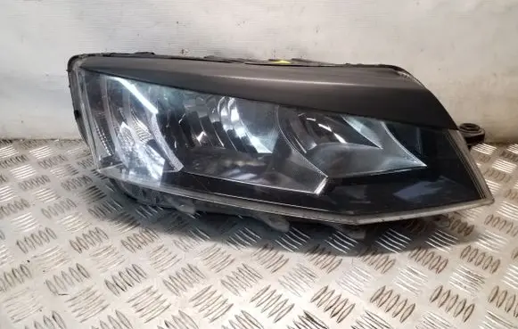 Skoda Octavia Mk3 (5E) Headlight/headlamp 5E2941016 030127260200