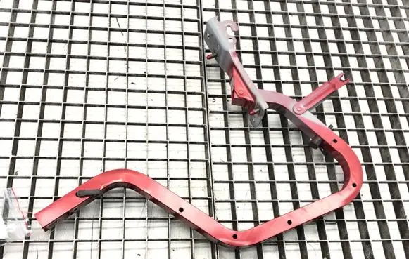 Mazda 6 Tailgate/trunk/boot hinge