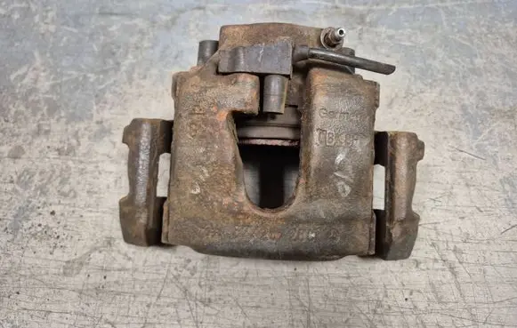 Mercedes-Benz E W210 Front brake caliper