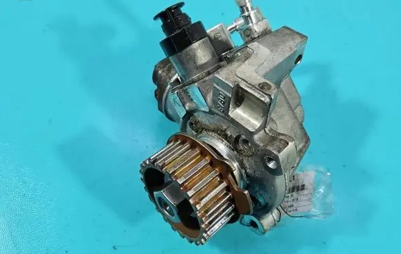 Ford Focus Fuel injection high pressure pump 0445010592 IMPRK1580821