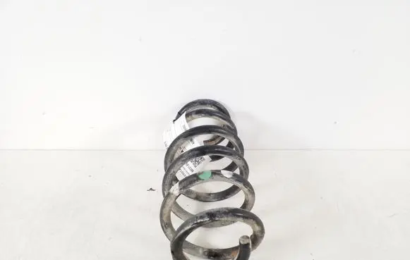 Toyota Avensis T270 Rear coil spring 48231-05500