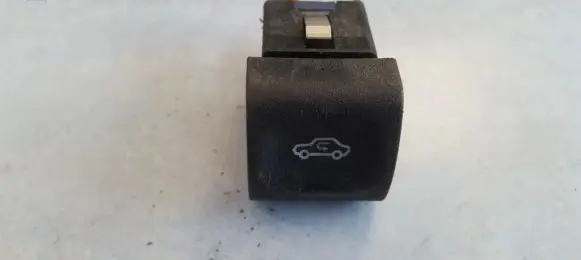 Opel Omega B1 Air circulation switch 90457320