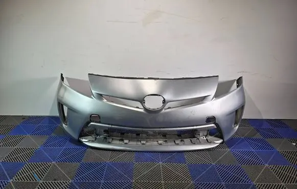 Toyota Prius (XW30) Front bumper