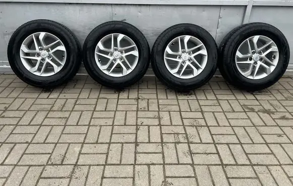 Hyundai Tucson TL R16 alloy rim 