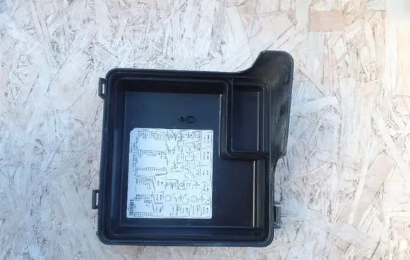 Hyundai i30 Fuse box cover 919502H010