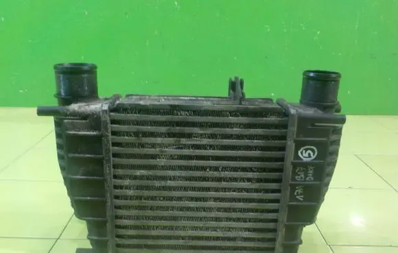 Nissan Juke I F15 Intercooler radiator 14461EM00A 17AB17