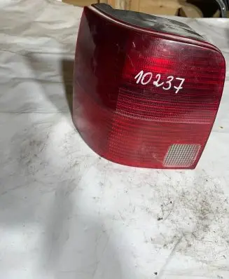 Volkswagen PASSAT B5 Rear/tail lights