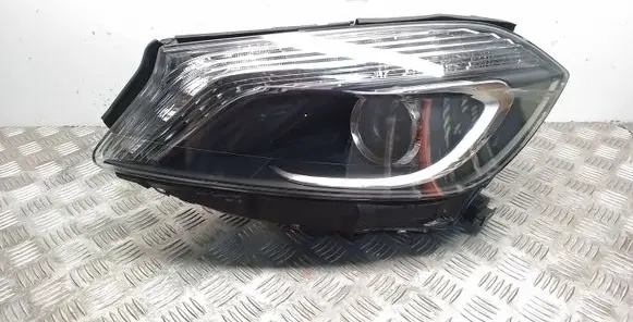 Mercedes-Benz A W176 Headlight/headlamp A1768201161