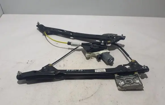 Rear window lifting mechanism without motor
