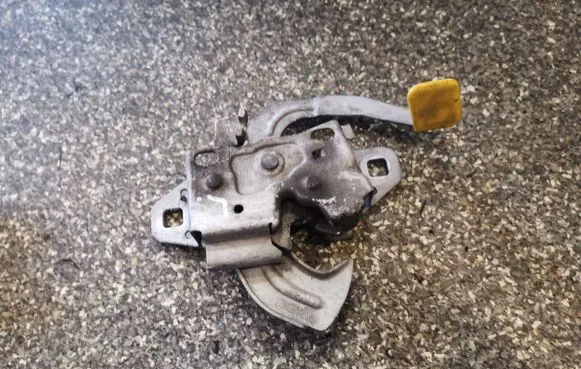 Mini One - Cooper R50 - 53 Engine bonnet/hood lock/catch