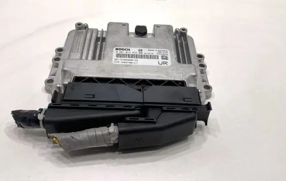 Honda CR-V Engine control unit/module ECU 0281013633