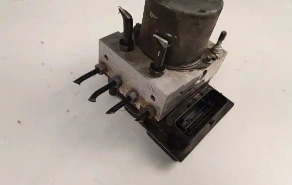 Audi A6 S6 C6 4F ABS Pump 4F0910517AC 4F0614517T