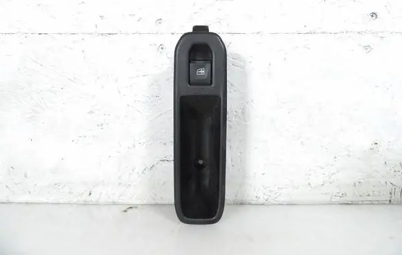Dacia Duster Other switches/knobs/shifts 829606755R