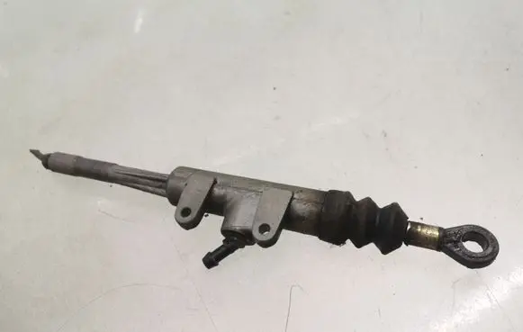 BMW 5 E34 Clutch master cylinder S5459A