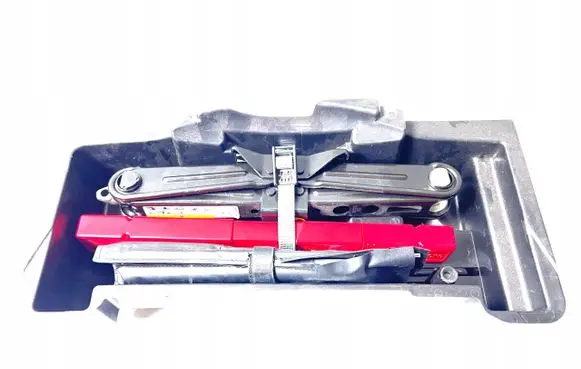 Audi A4 S4 B9 Tool set 8W0012169