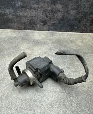 Audi A4 S4 B6 8E 8H Turbo solenoid valve 4252443 059906629A