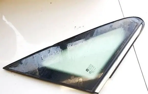 Opel Zafira B Front triangle window/glass DOT24AS2M19