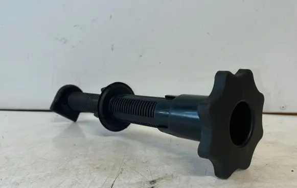 Audi A6 S6 C6 4F Spare wheel bolt 8E0804899