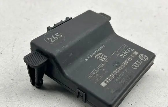 Skoda Octavia Mk1 (1U) Gateway control module 1K0907530C 1K0907951