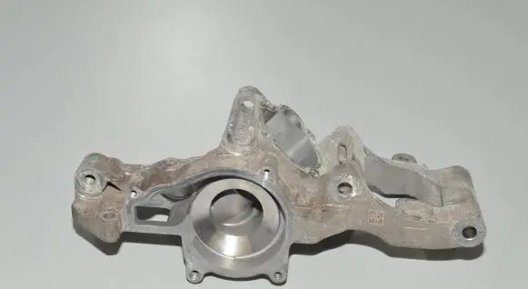BMW 2 F45 Water pump 8575850 8577668