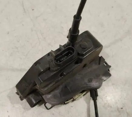 Renault Megane II Front door lock