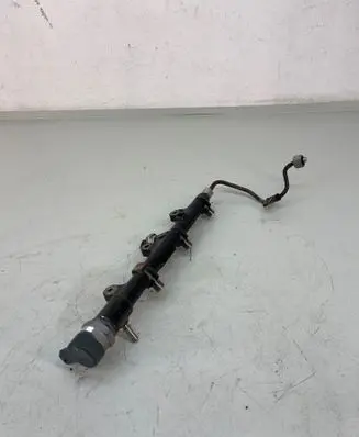 Renault Trafic III (X82) Fuel main line pipe 175219059R 0281007249