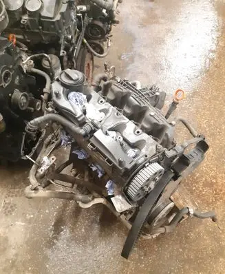 Volkswagen Touran II Engine 03L021BJ