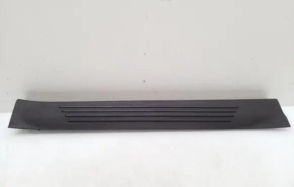 Front sill trim cover