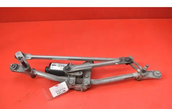 Fiat Tipo Front wiper linkage and motor W000074253