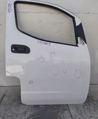 Nissan NV200 Front door