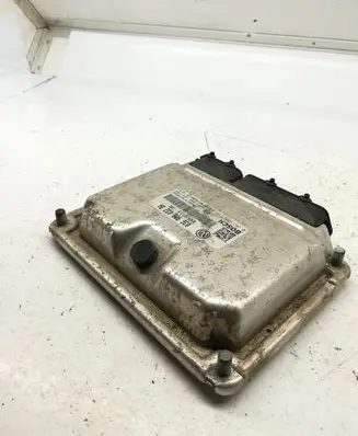 Volkswagen Golf V Engine control unit/module 036906032BA 0261201144